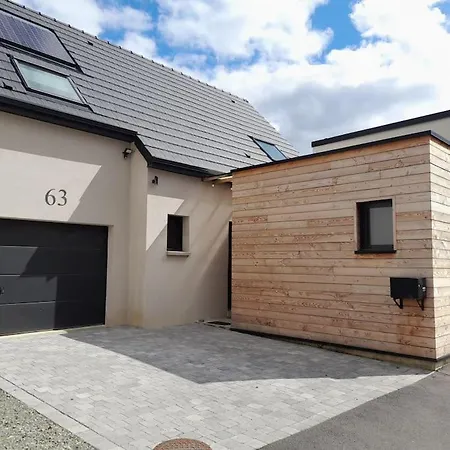Apartment Joli Avec Stationnement Gratuit Dans La Rue *